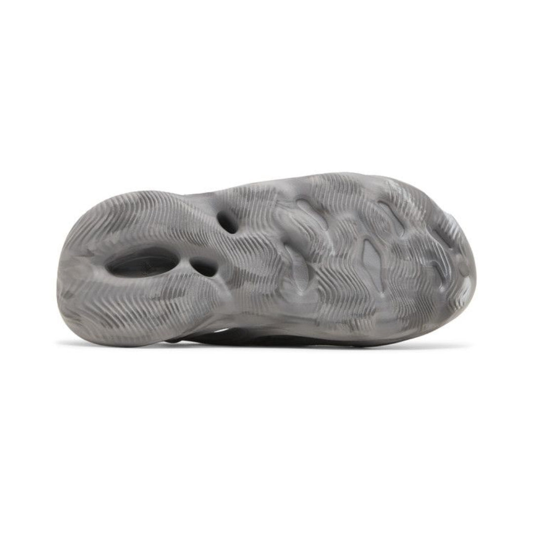 Yeezy Foam Runner "MX Granite"