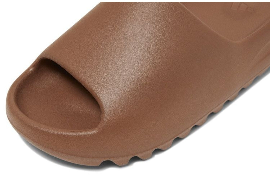 Adidas Yeezy Slides "Flax"